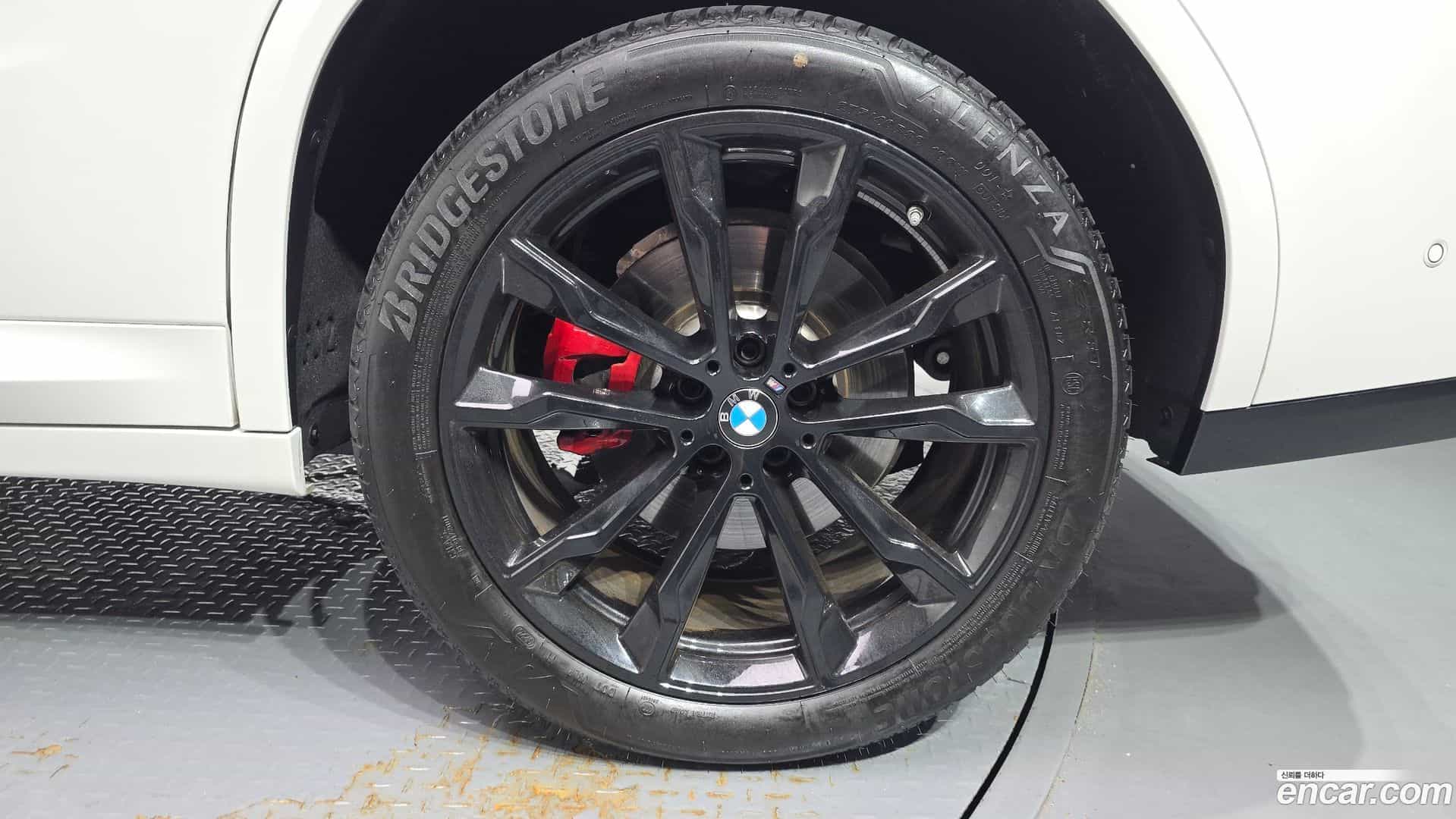 X4 BMW 2025.11-OUTER-031