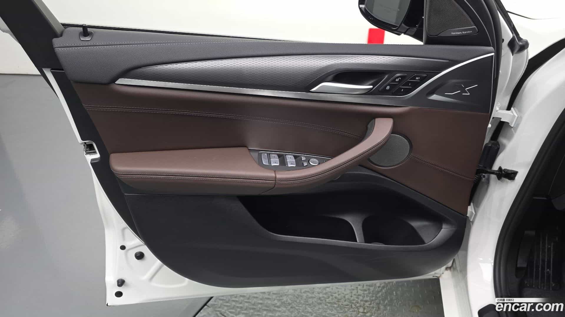 X4 BMW 2025.11-INNER-034