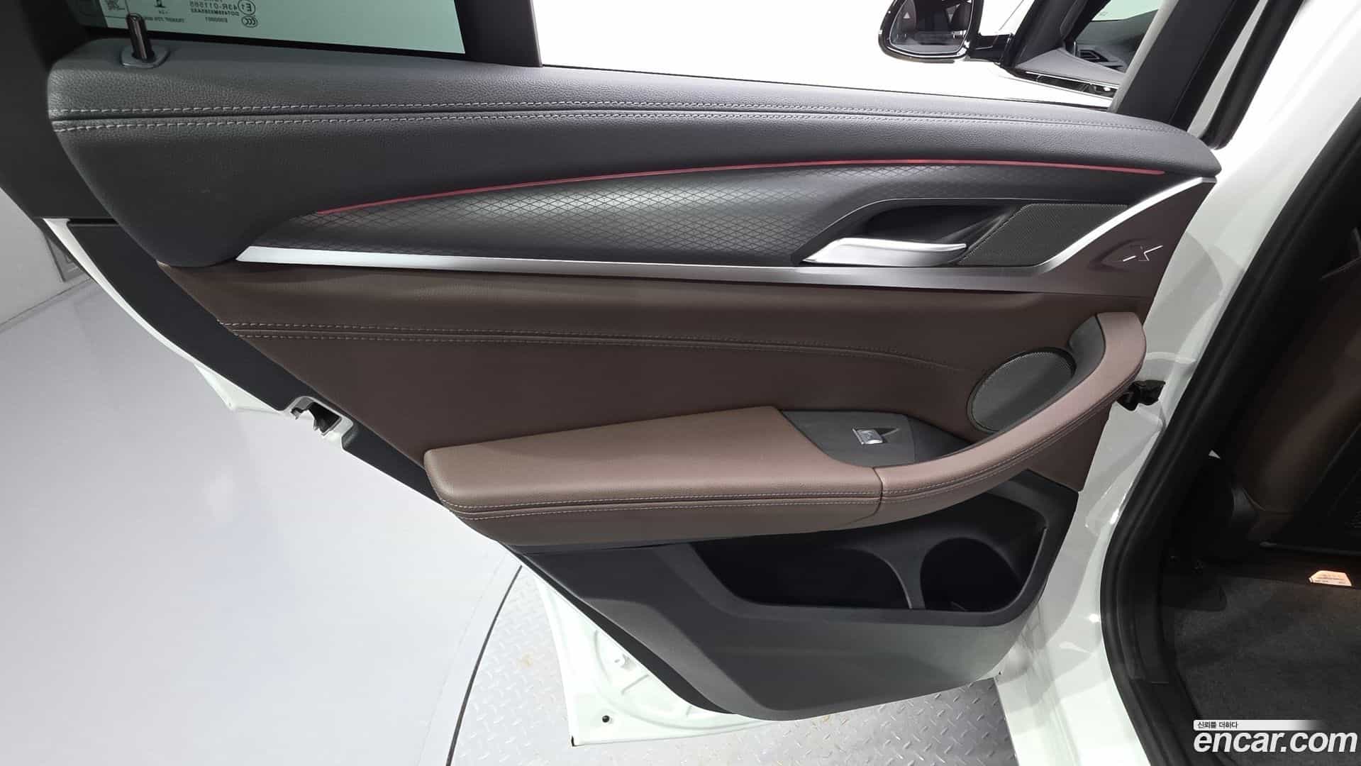 X4 BMW 2025.11-INNER-035