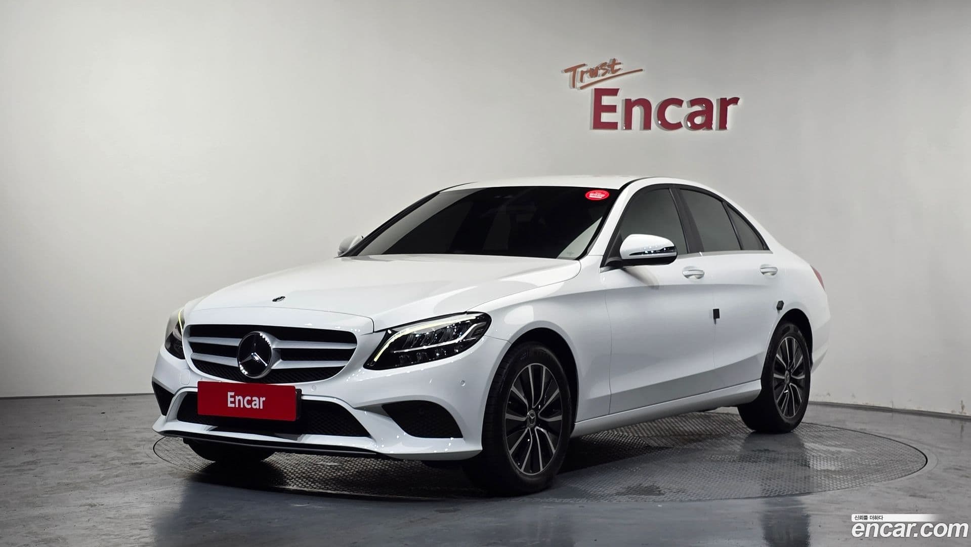 Main__Slider__Photo:C-Class Mercedes-Benz 2019.9-0