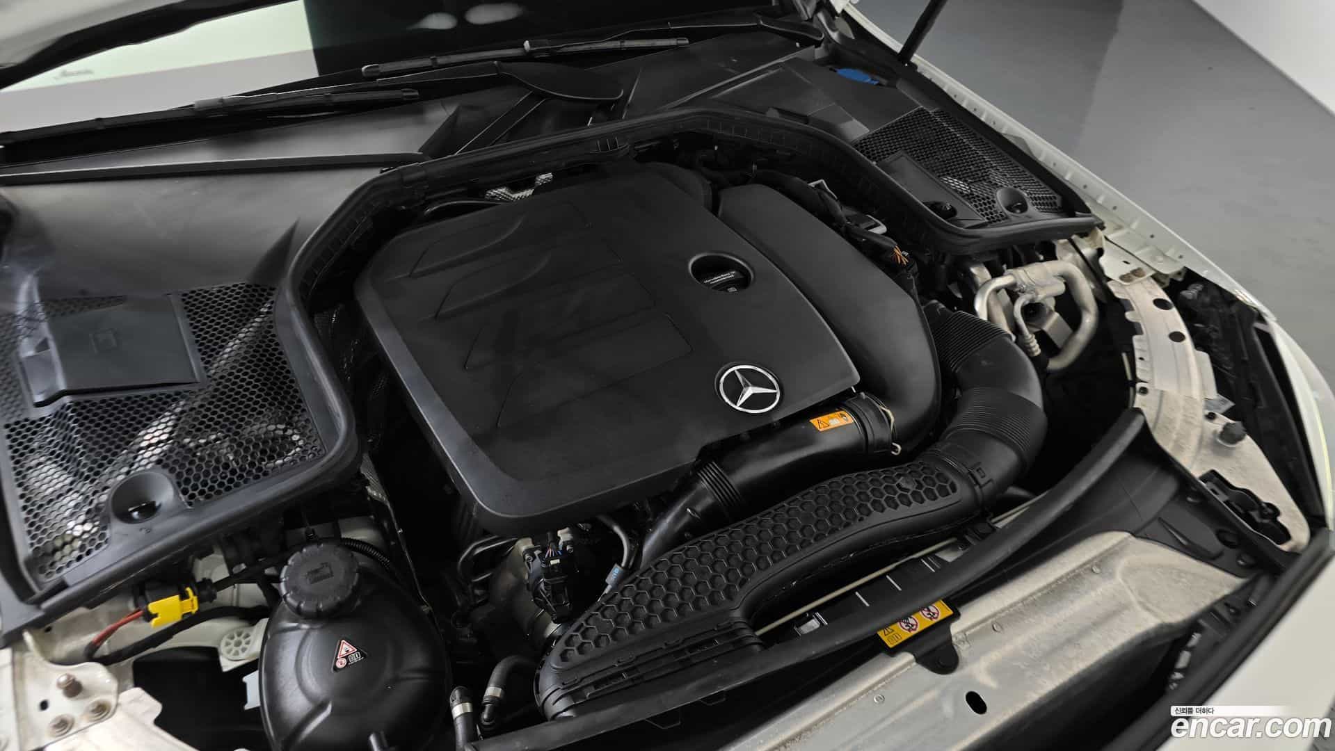 C-Class Mercedes-Benz 2019.9-OUTER-006