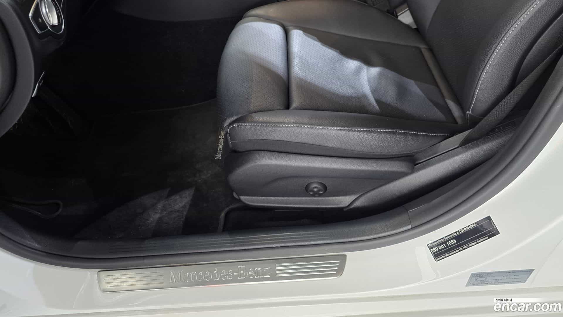 C-Class Mercedes-Benz 2019.9-OPTION-040