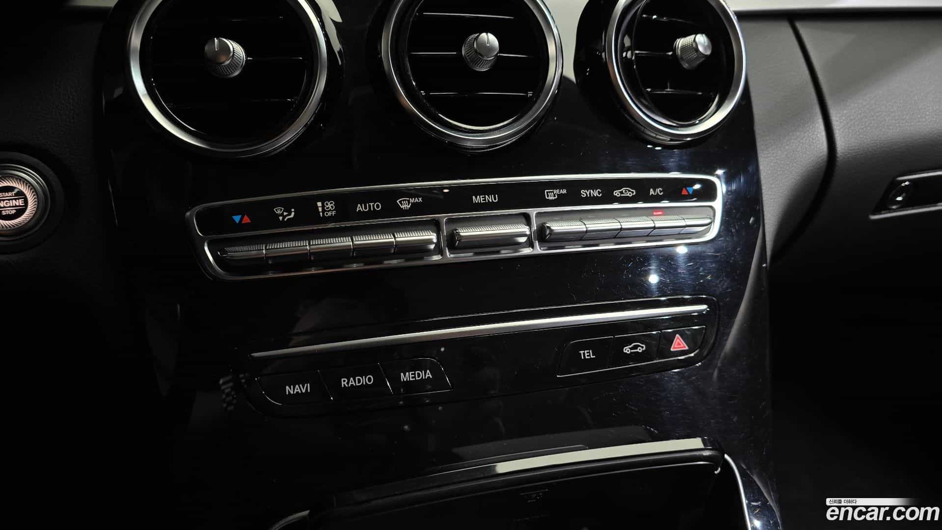 C-Class Mercedes-Benz 2019.9-OPTION-041