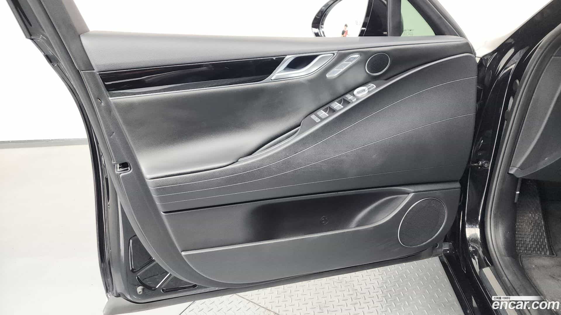 G80 Genesis 2021.3-INNER-034