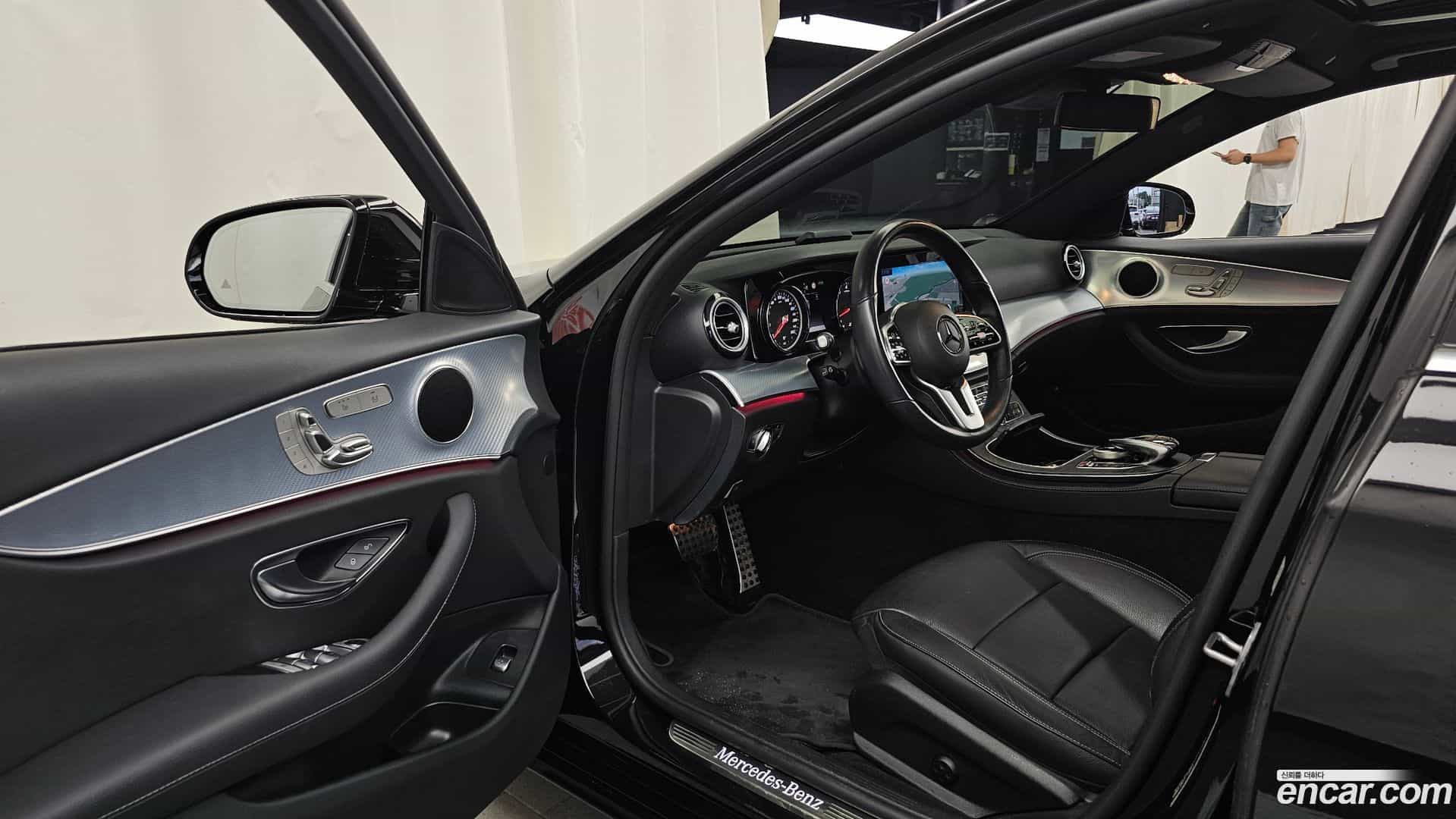 E-Class Mercedes-Benz 2020.6-INNER-010