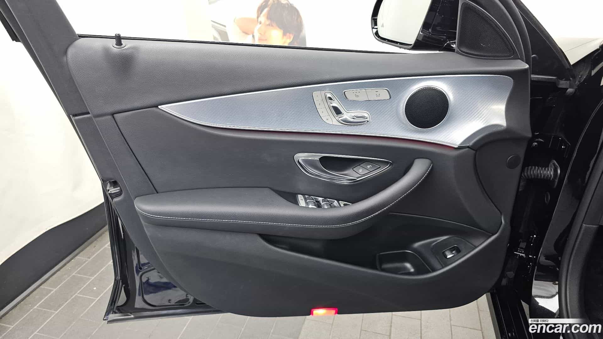E-Class Mercedes-Benz 2020.6-INNER-034