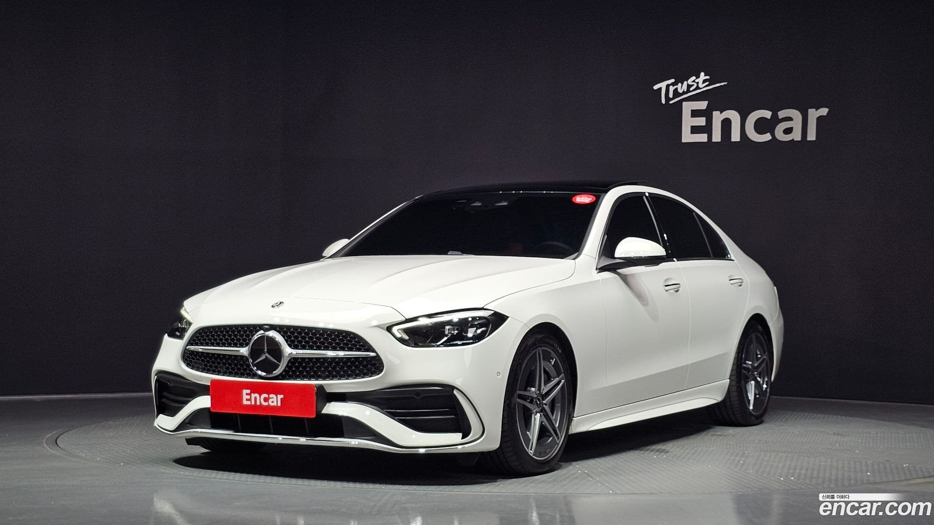Main__Slider__Photo:C-Class Mercedes-Benz 2025.3-0