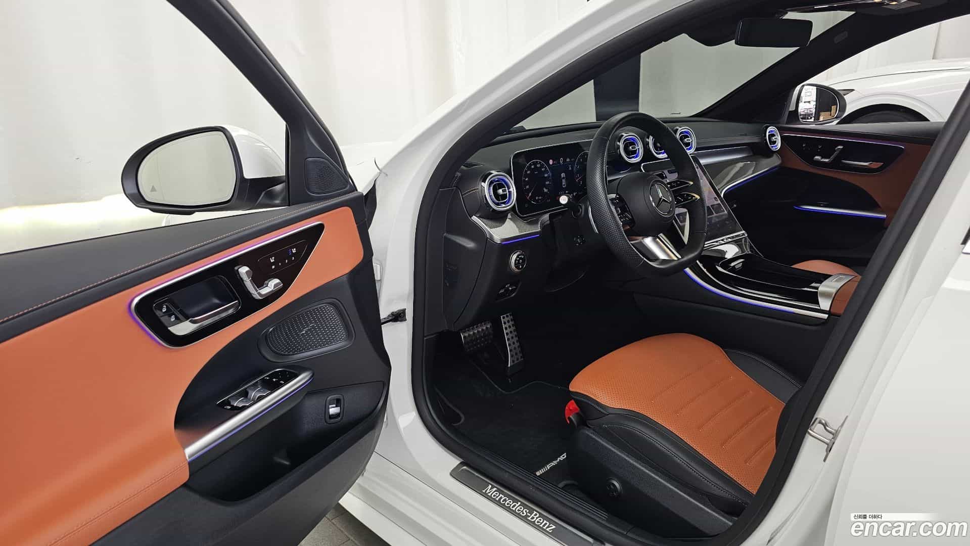 C-Class Mercedes-Benz 2025.3-INNER-010