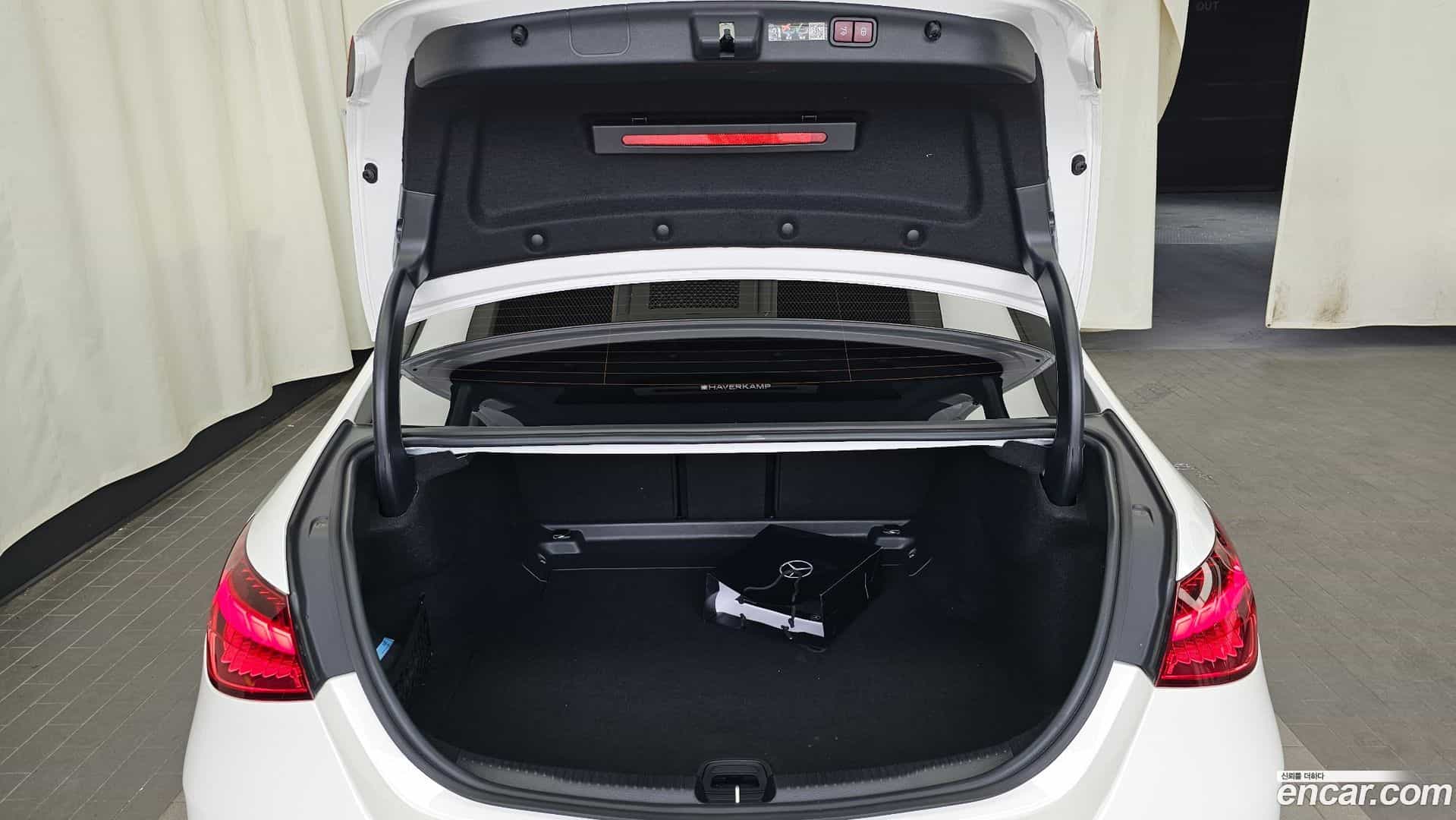 C-Class Mercedes-Benz 2025.3-OPTION-024
