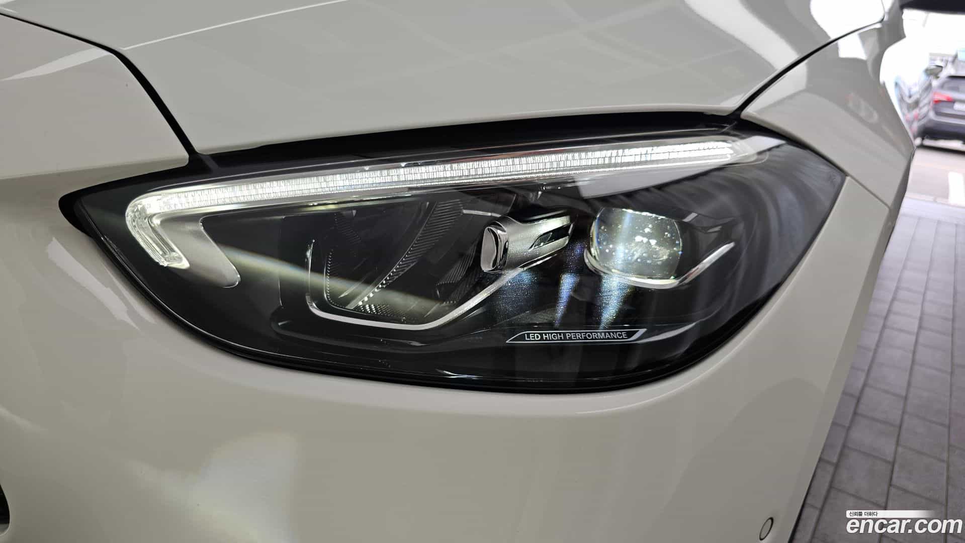 C-Class Mercedes-Benz 2025.3-OUTER-032