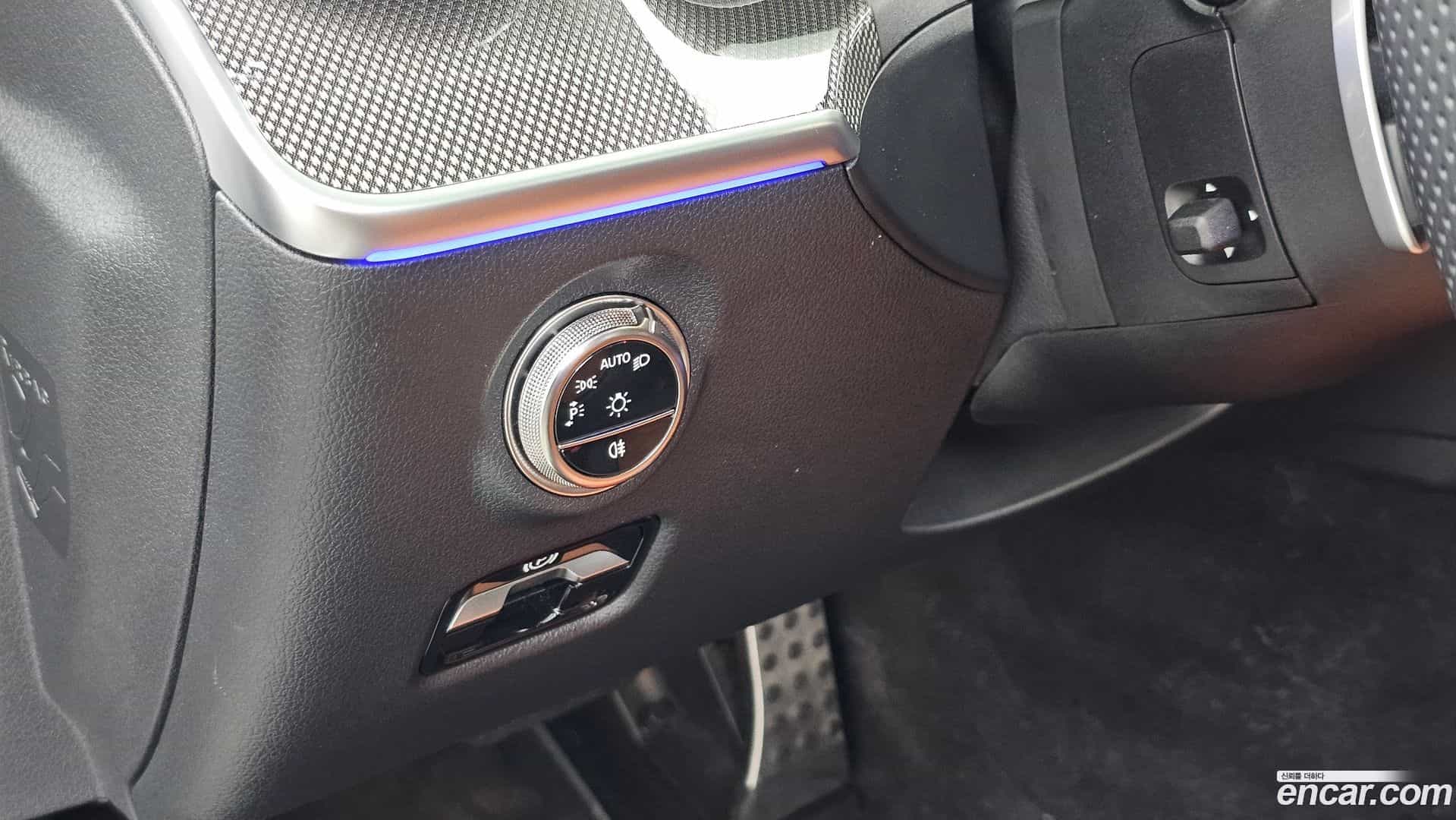 C-Class Mercedes-Benz 2025.3-OPTION-040