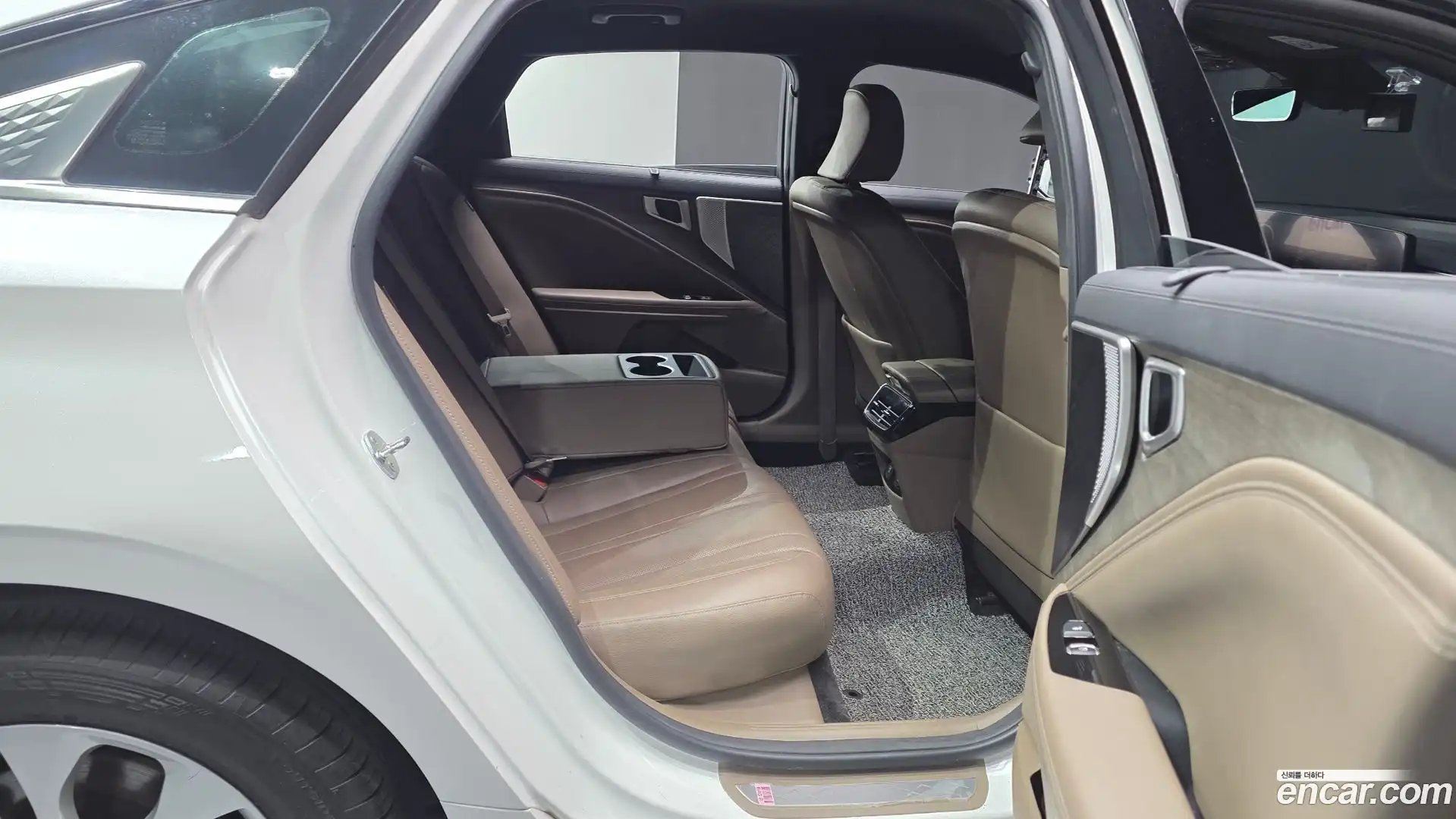 K8 Kia 2024.1-OPTION-015