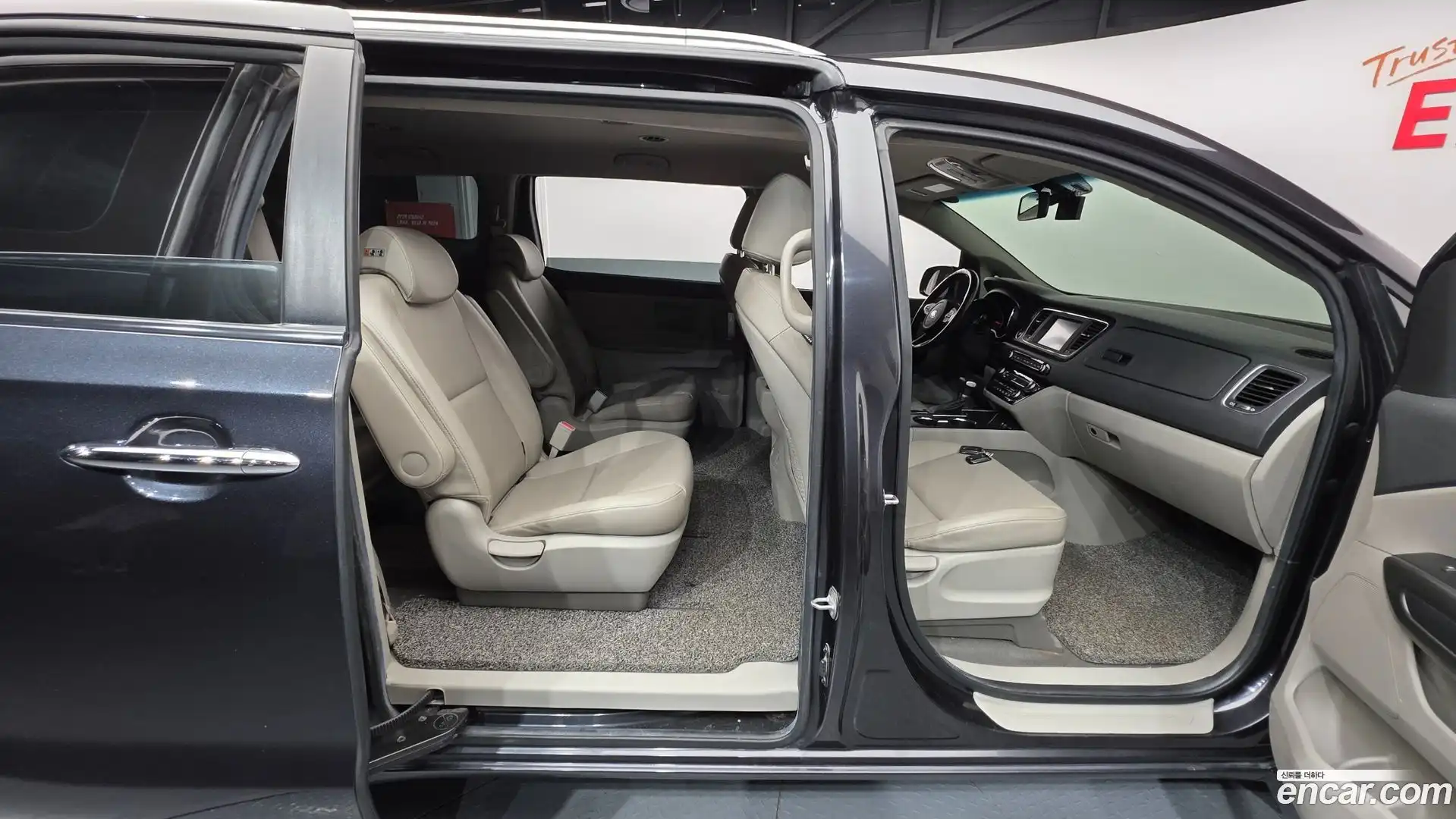 Canival Kia 2019.3-OPTION-023