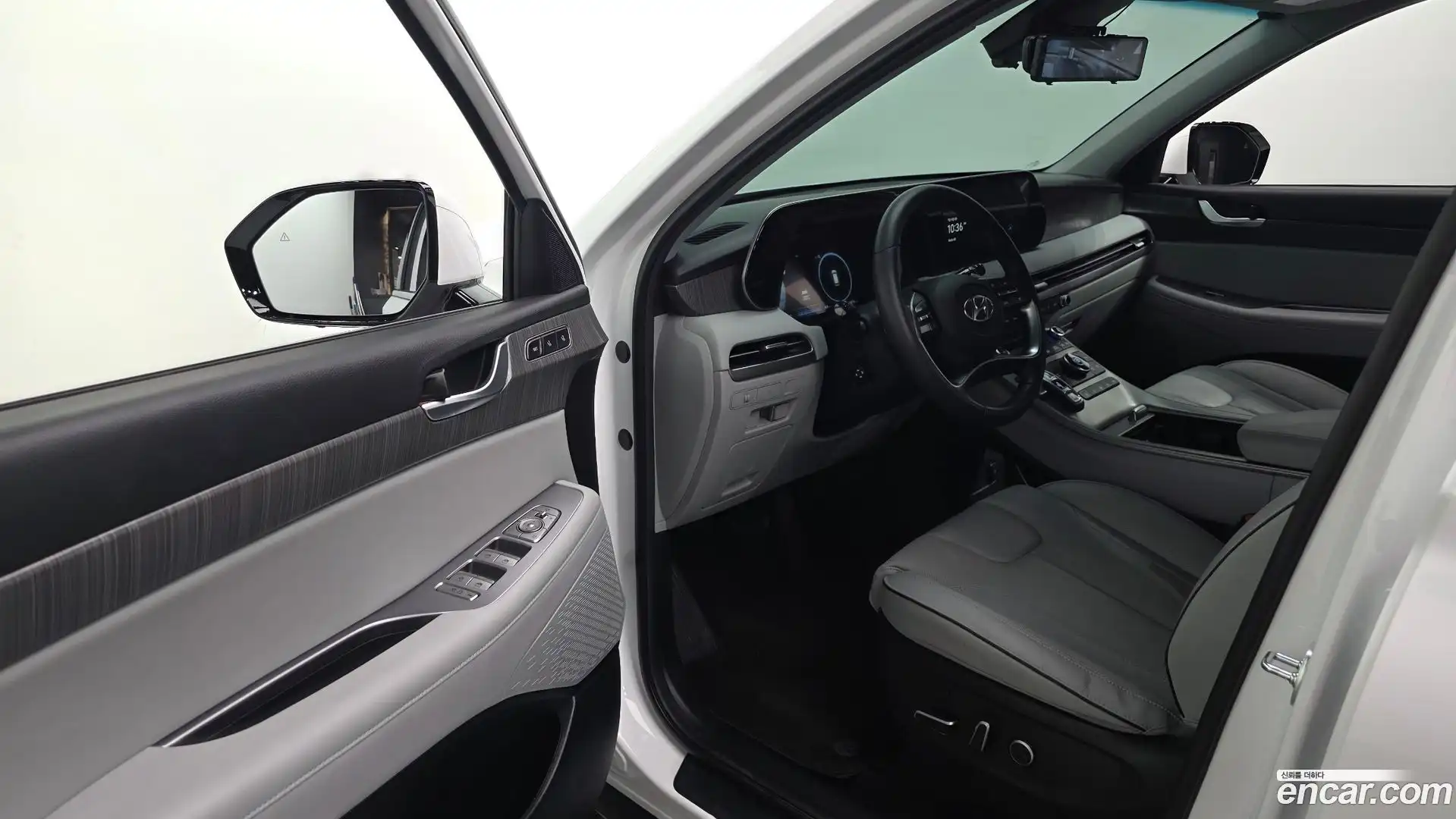 Palisade Hyundai 2024.1-INNER-010