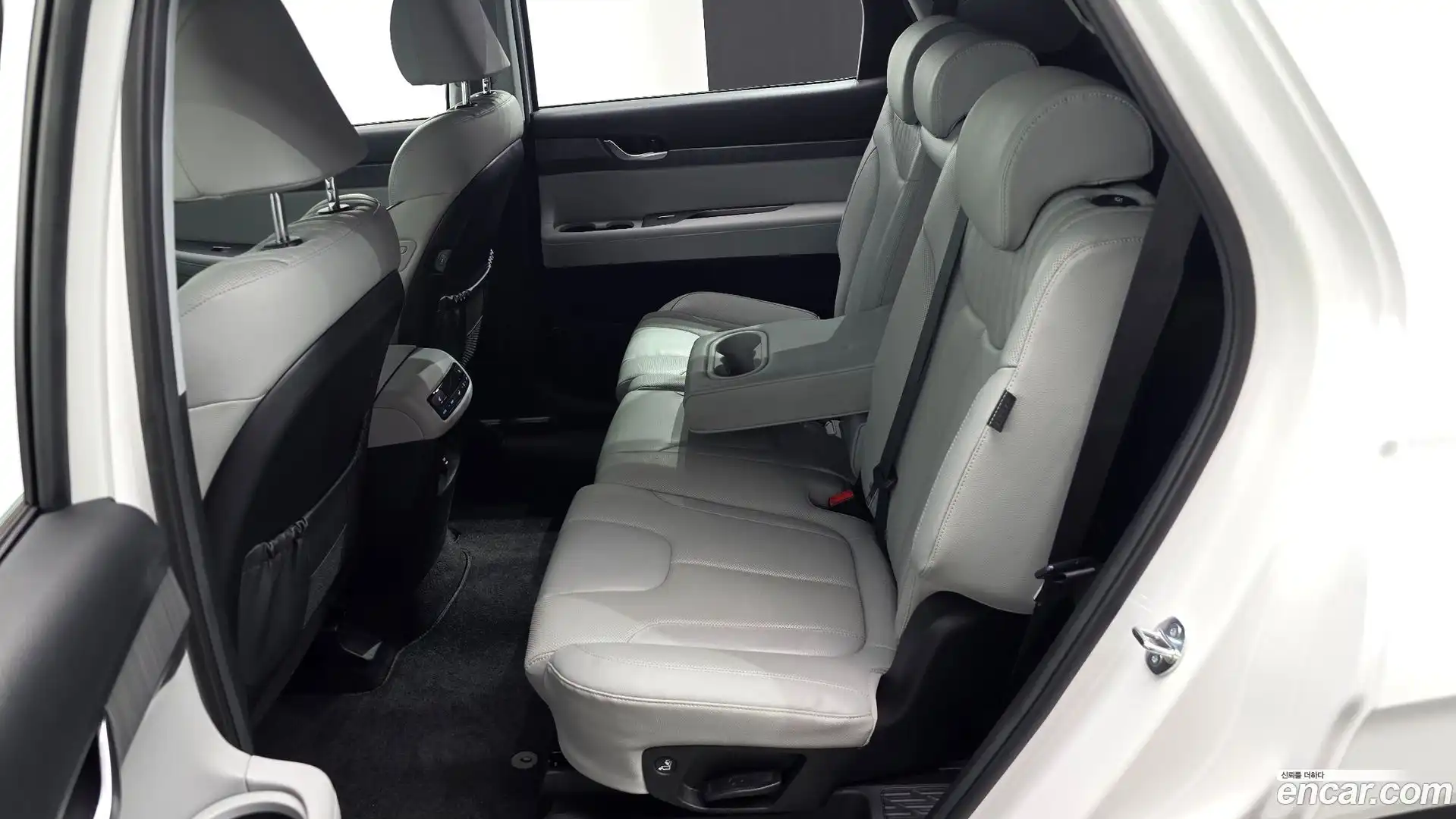 Palisade Hyundai 2024.1-OPTION-016