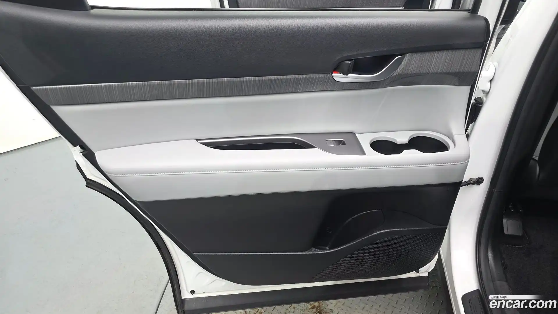 Palisade Hyundai 2024.1-INNER-035