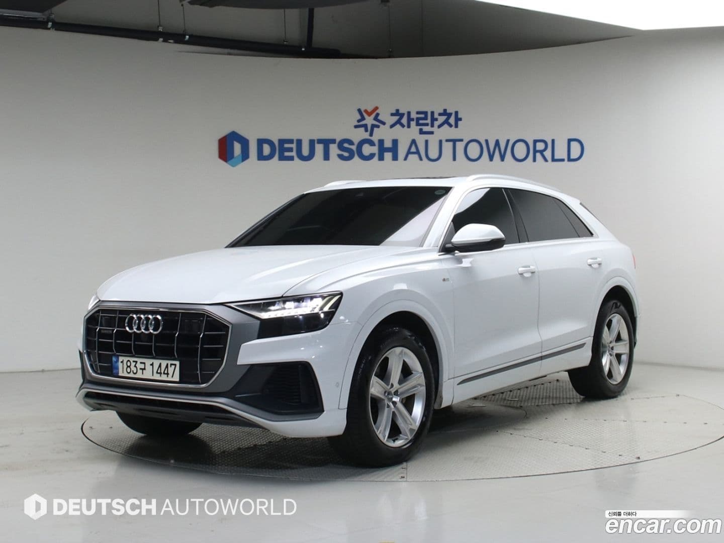 Main__Slider__Photo:Q8 Audi 2021.2-0