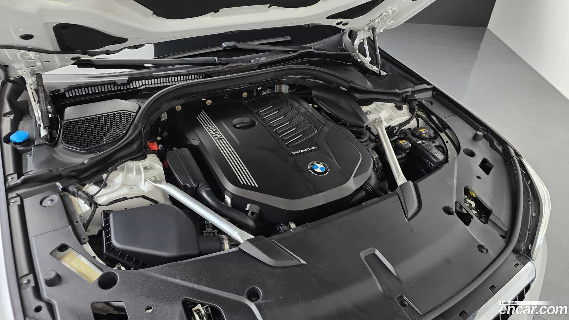 Gran Turismo BMW 2020.8-OUTER-006