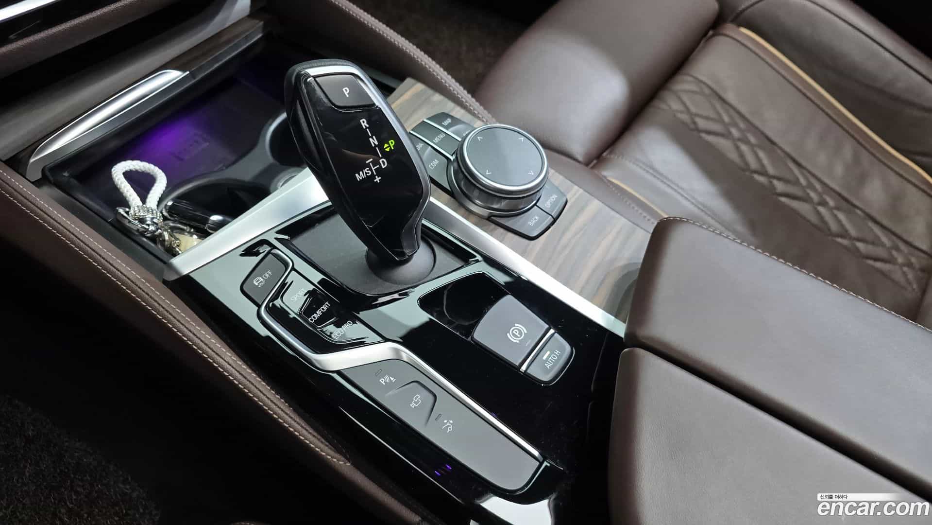 Gran Turismo BMW 2020.8-INNER-009