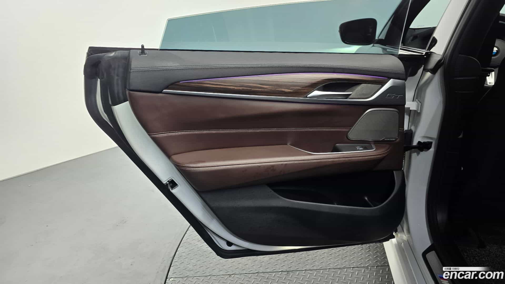 Gran Turismo BMW 2020.8-INNER-035