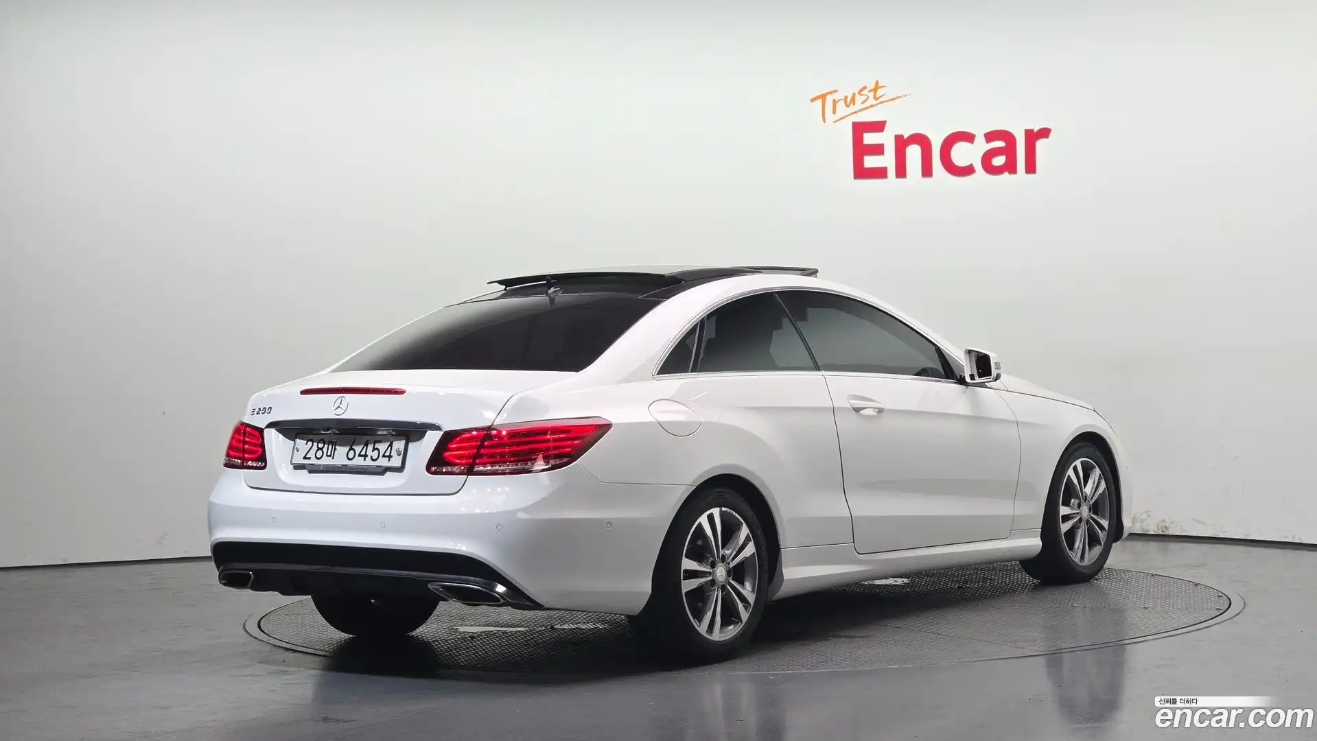 E-Class Mercedes-Benz 2013.11-OUTER-002