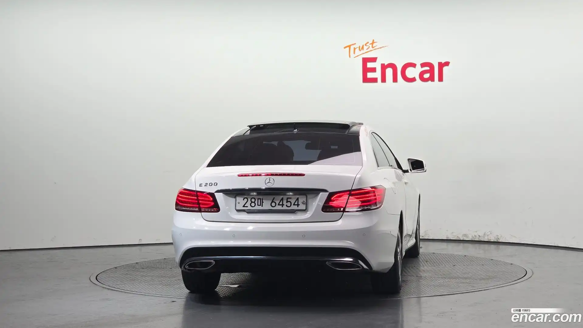 E-Class Mercedes-Benz 2013.11-OUTER-004
