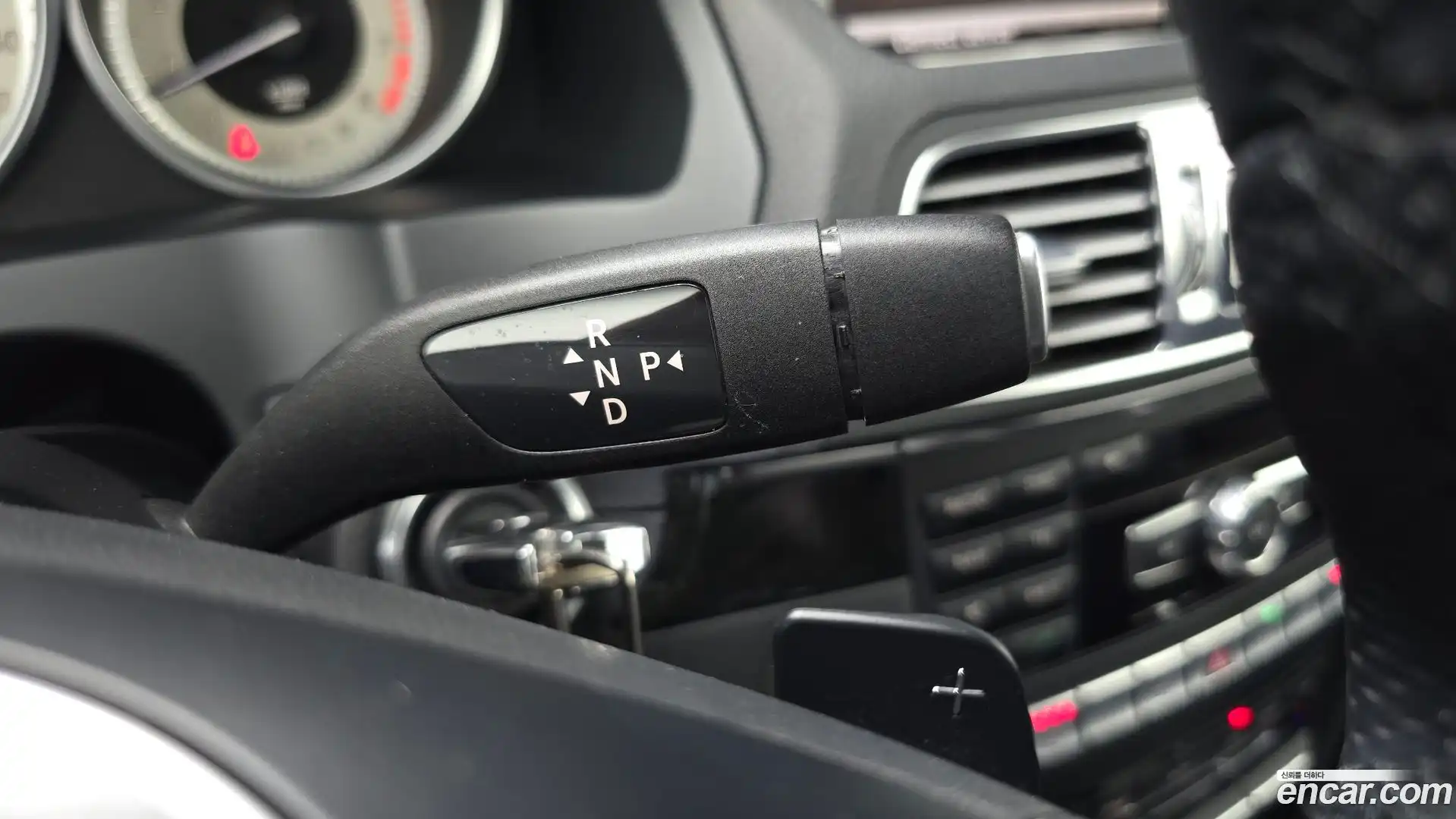 E-Class Mercedes-Benz 2013.11-INNER-009