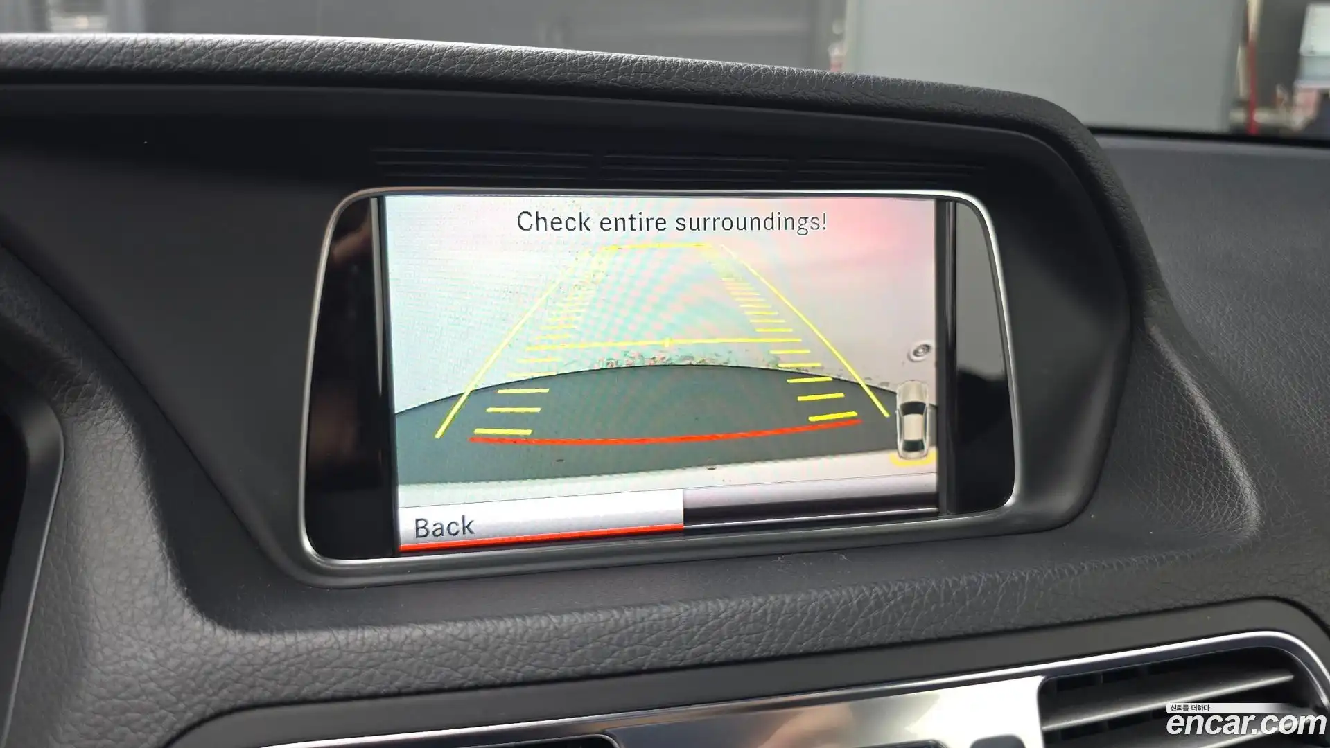 E-Class Mercedes-Benz 2013.11-OPTION-019