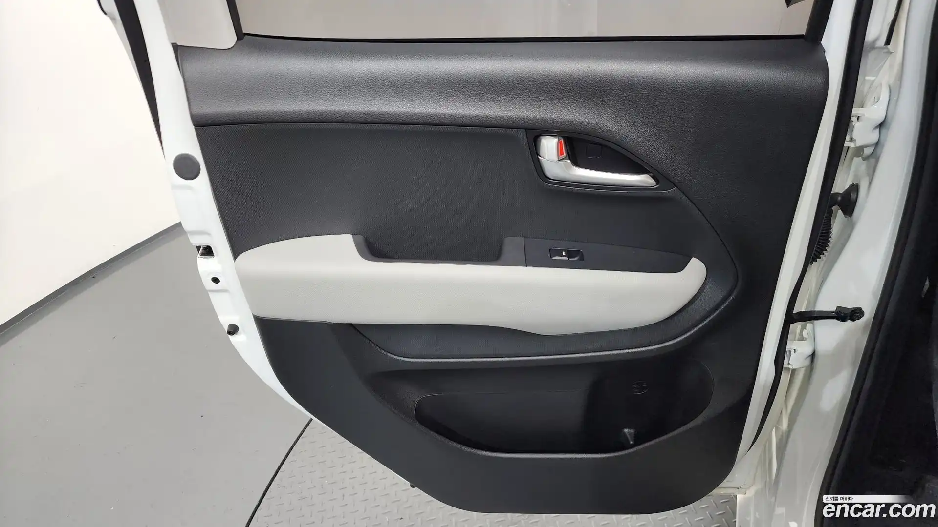 RAY Kia 2024.6-INNER-035