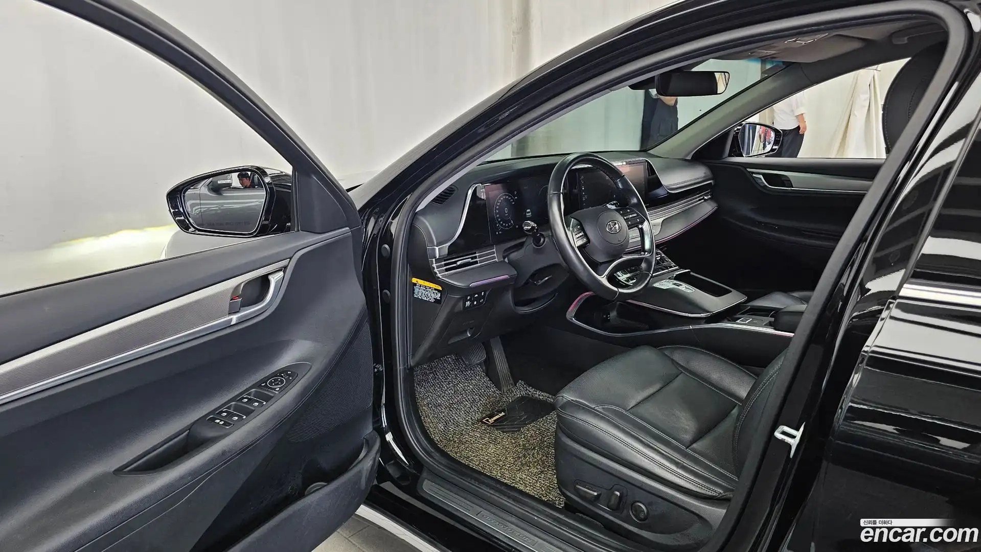 Grandeur Hyundai 2020.1-INNER-010