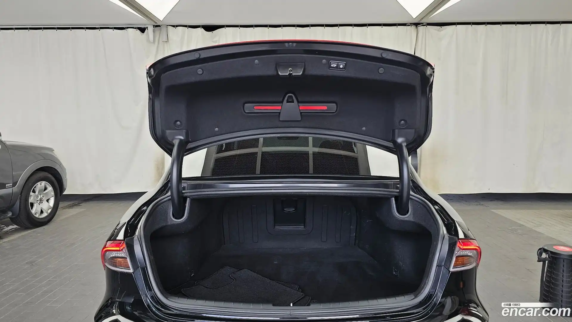 Grandeur Hyundai 2020.1-OPTION-024