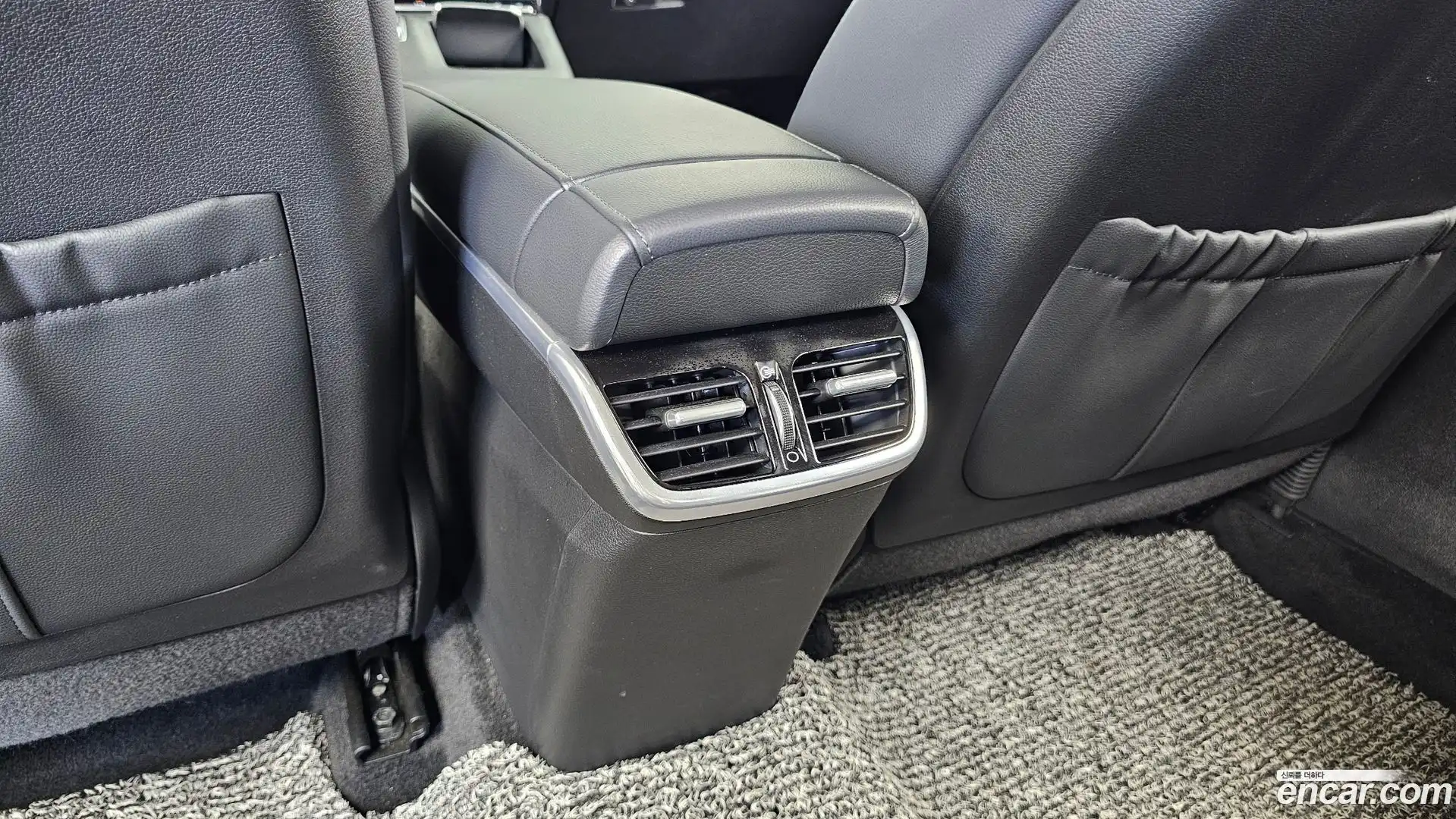 Grandeur Hyundai 2020.1-OPTION-044