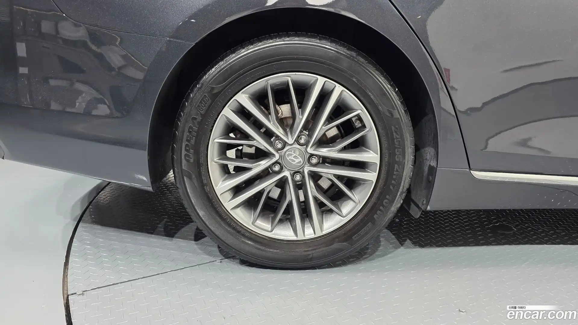 Grandeur Hyundai 2017.6-OUTER-005