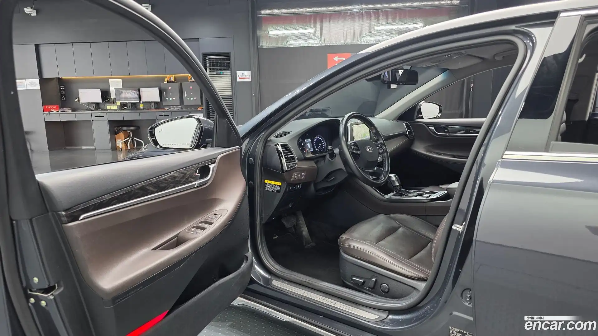 Grandeur Hyundai 2017.6-INNER-010