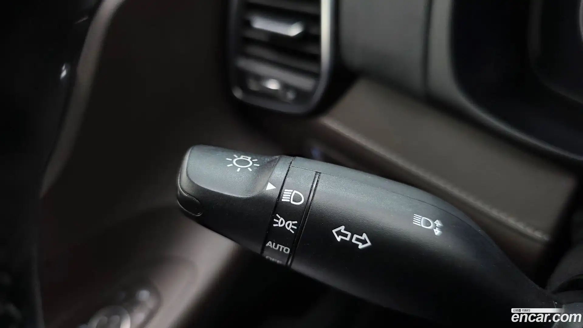 Grandeur Hyundai 2017.6-OPTION-024