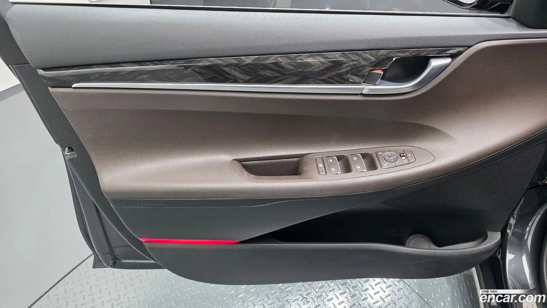 Grandeur Hyundai 2017.6-INNER-034