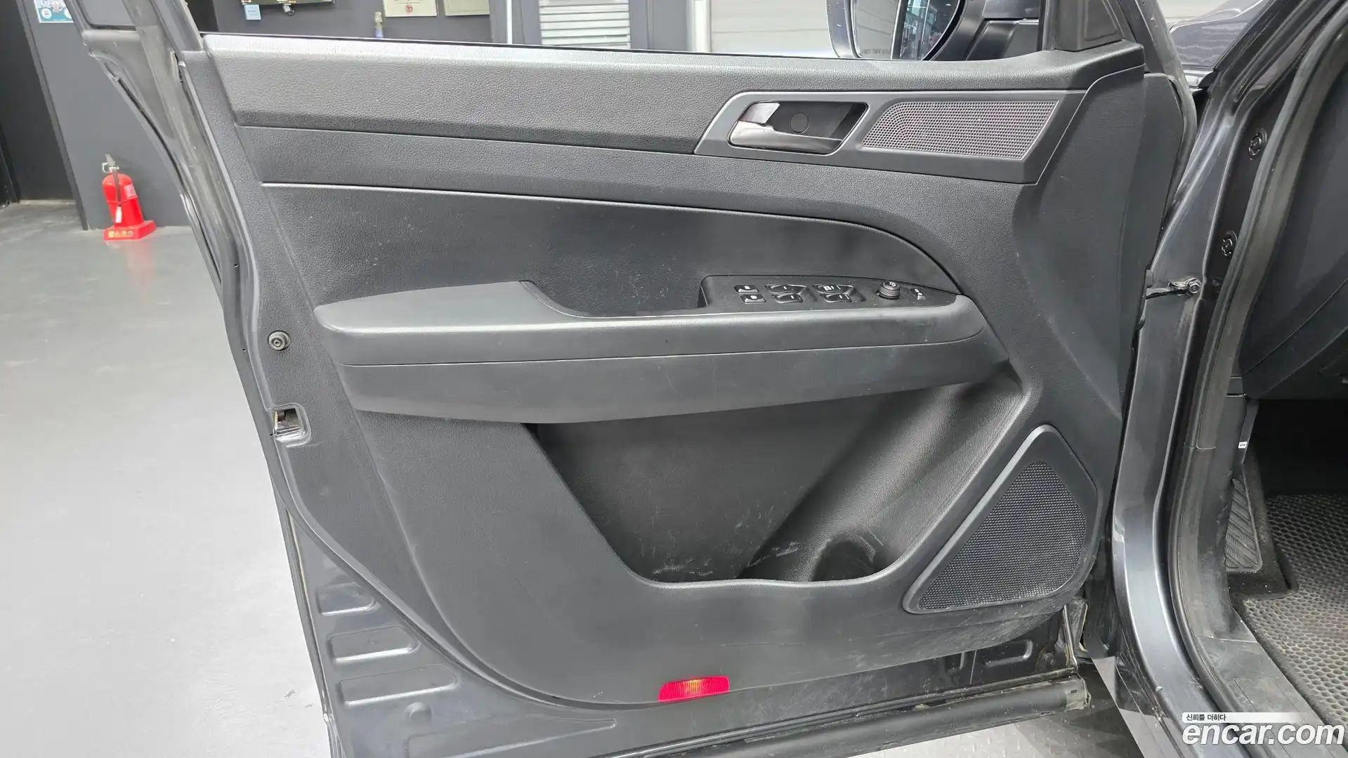 Rexton KG Mobility 2024.5-INNER-034