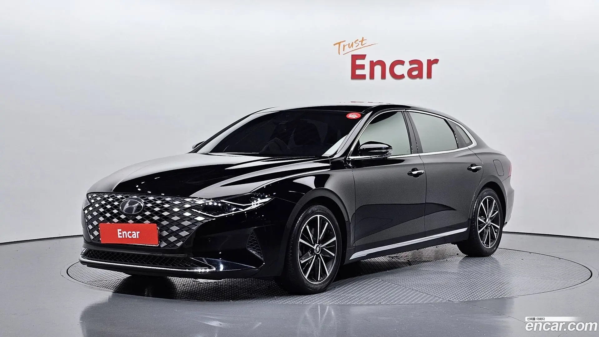 Main__Slider__Photo:Grandeur Hyundai 2020.2-0
