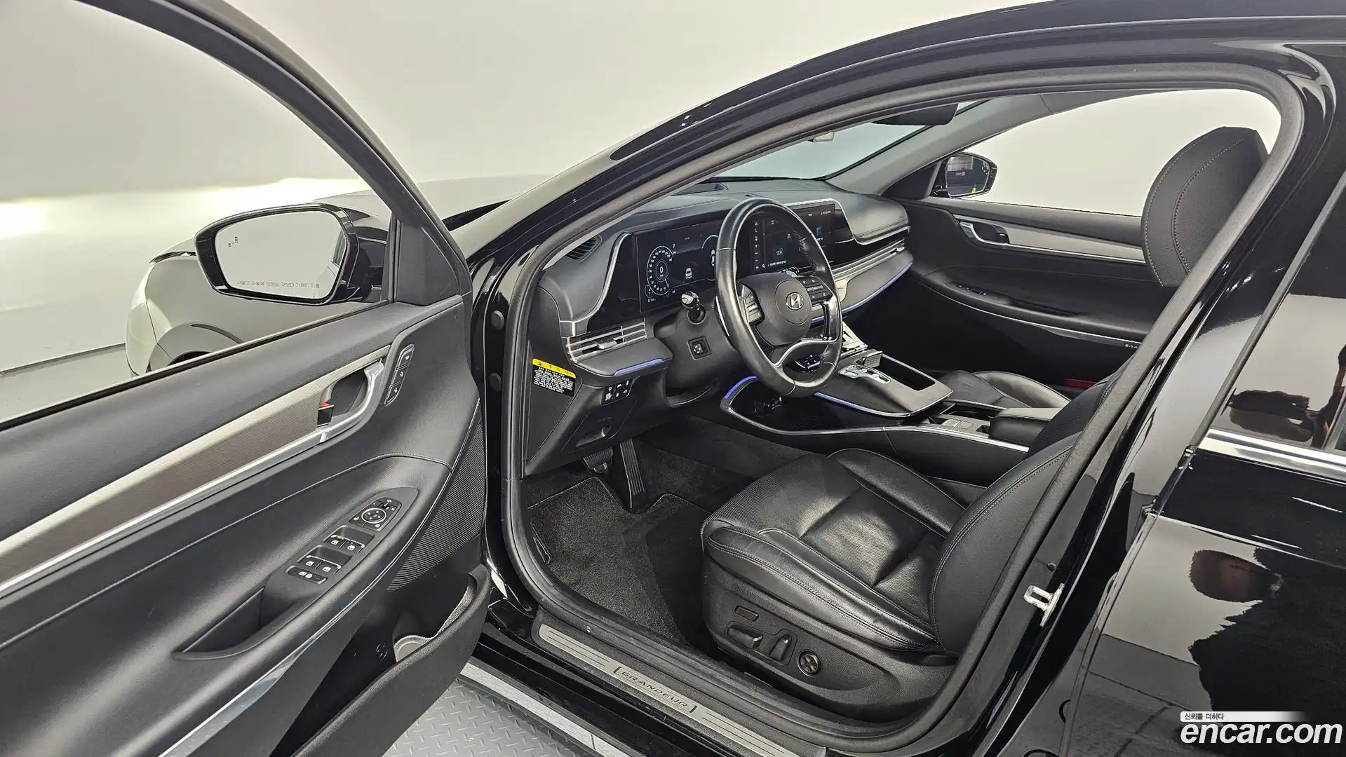 Grandeur Hyundai 2020.2-INNER-010