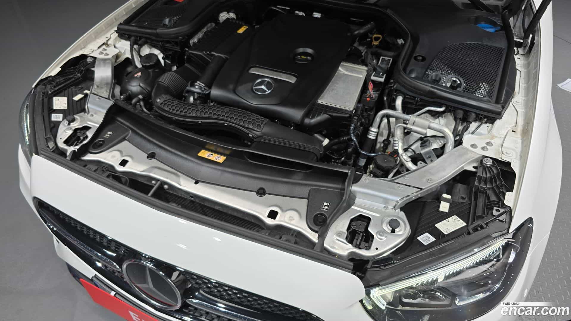 E-Class Mercedes-Benz 2023.0-OUTER-006