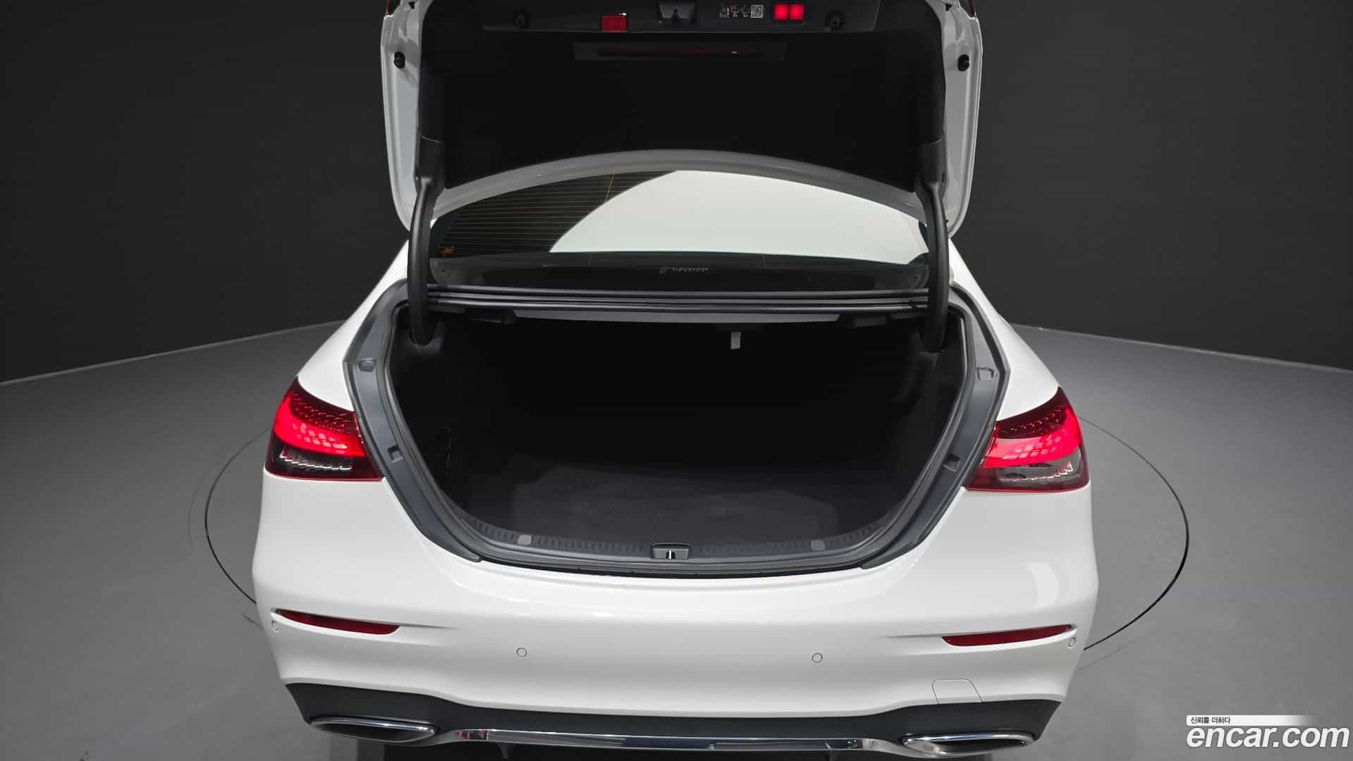 E-Class Mercedes-Benz 2023.0-OPTION-021