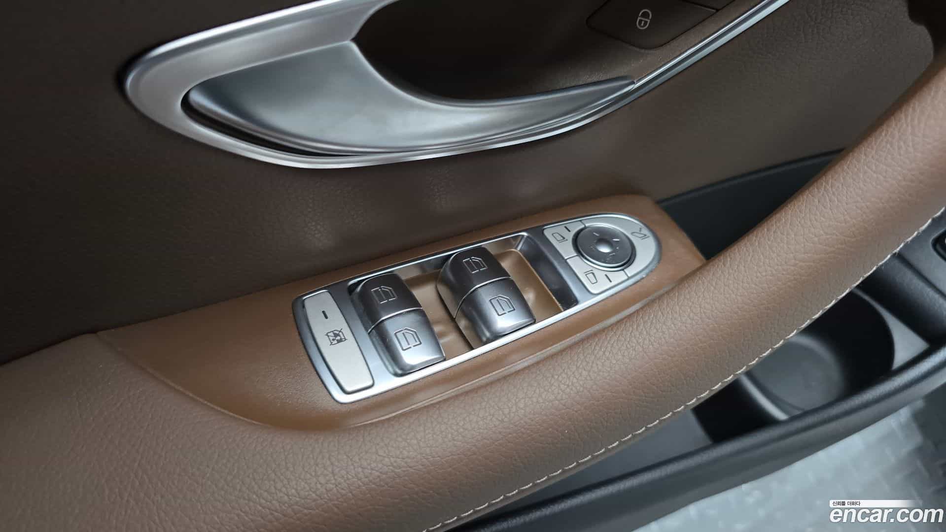E-Class Mercedes-Benz 2023.0-OPTION-042