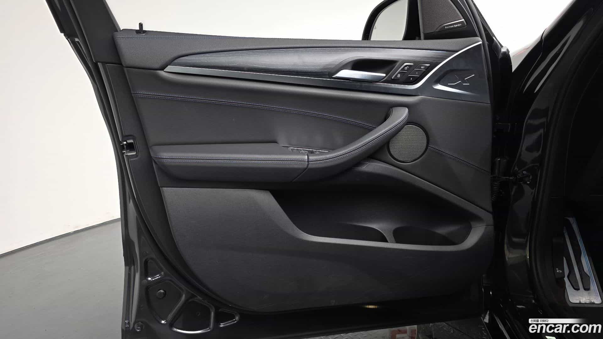iX3 BMW 2022.11-INNER-034