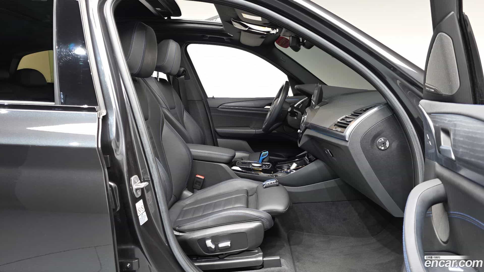 iX3 BMW 2022.11-INNER-036