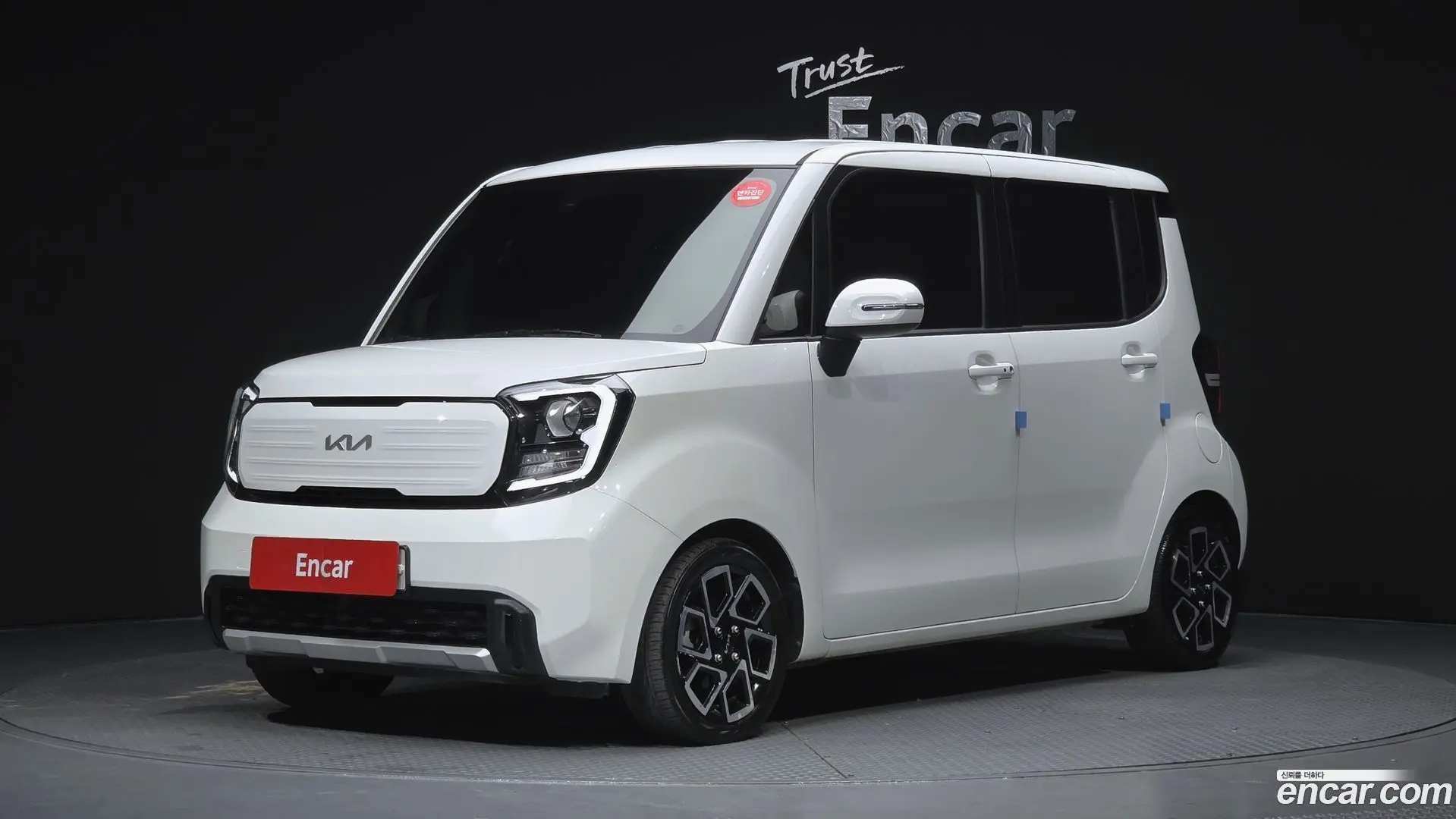 Main__Slider__Photo:RAY Kia 2023.6-0