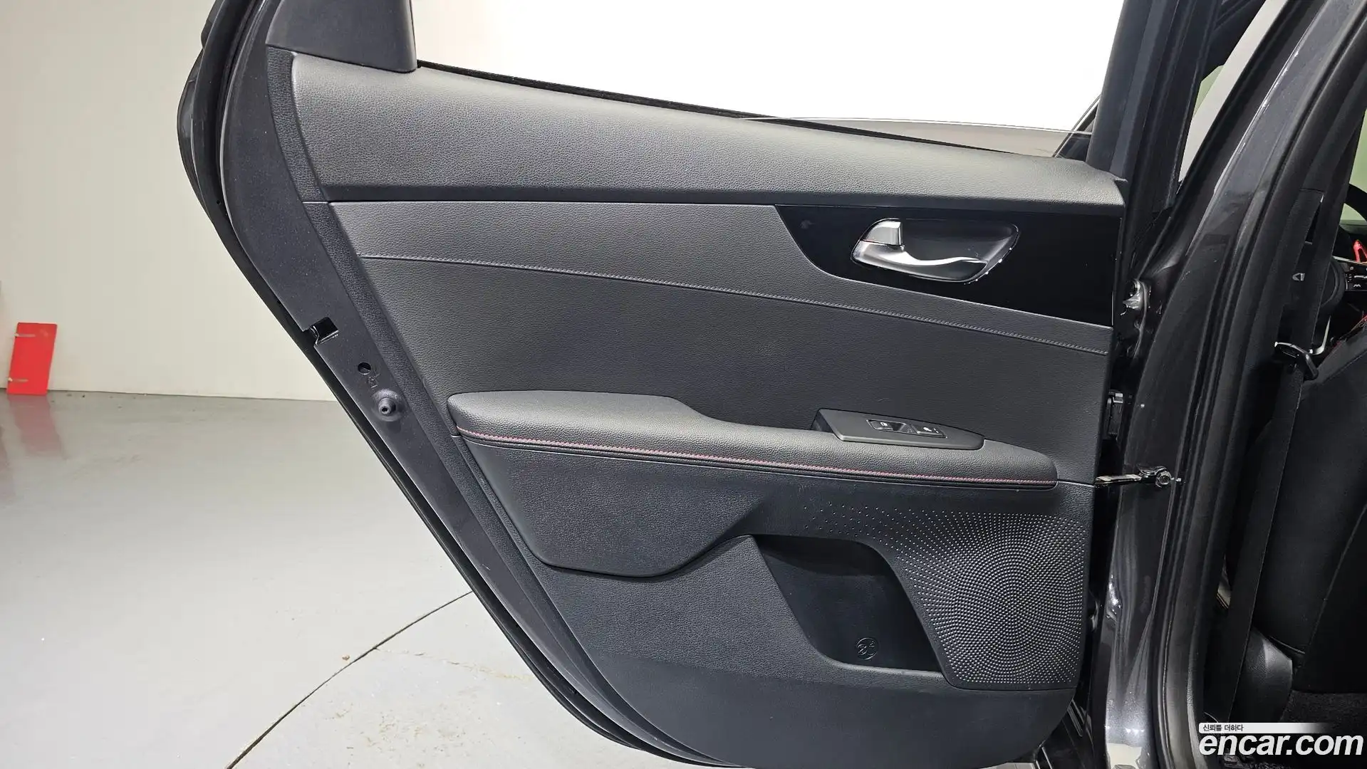 K3 Kia 2022.10-INNER-035