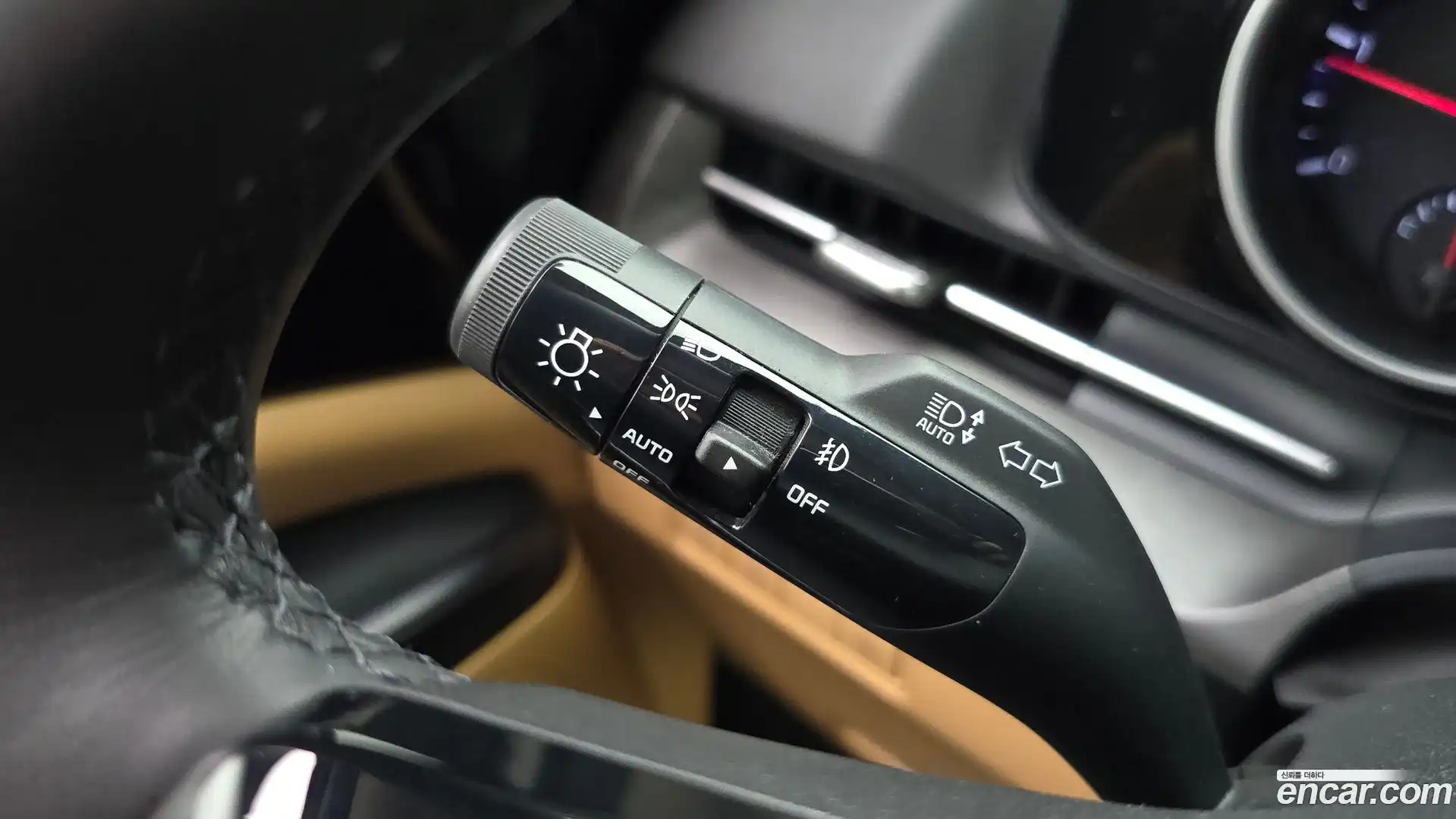 Canival Kia 2022.8-OPTION-043