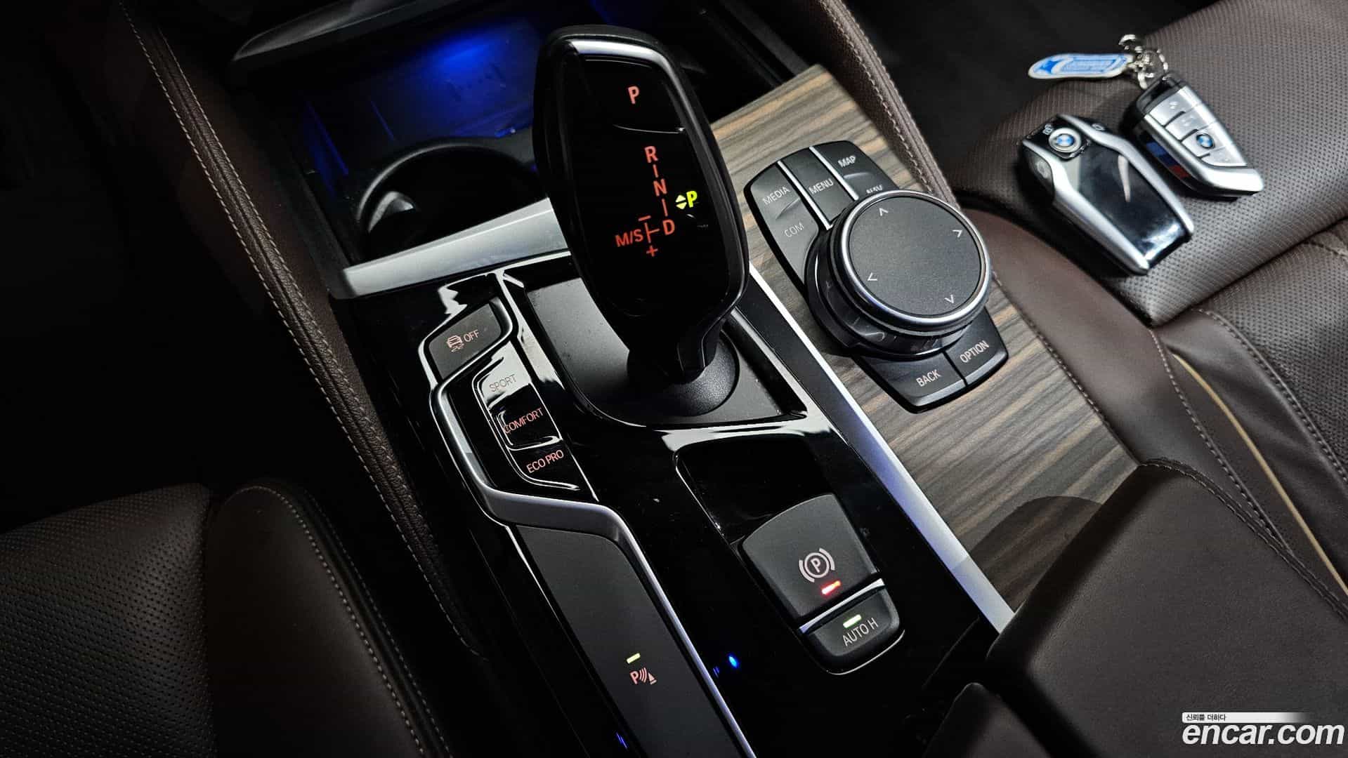 5-Series BMW 2018.6-INNER-009