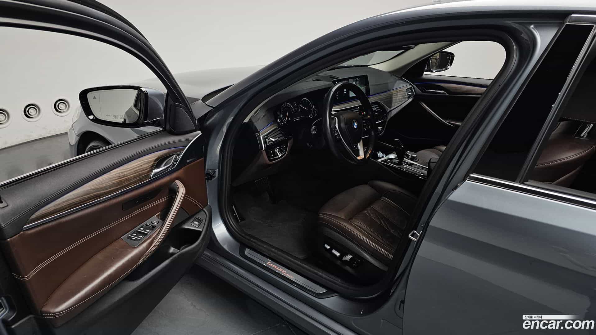 5-Series BMW 2018.6-INNER-010