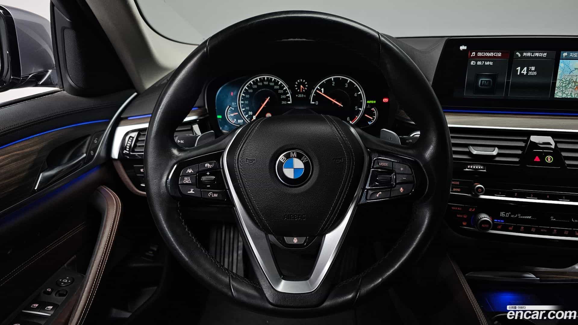 5-Series BMW 2018.6-OPTION-017